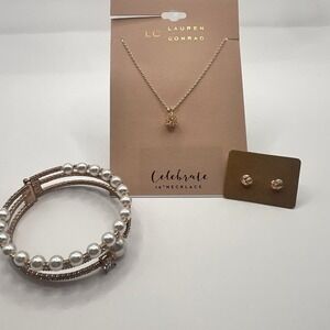 Rose Gold Tone Necklace Bracelet Earrings Set NWT Dainty Romantic Feminine‎